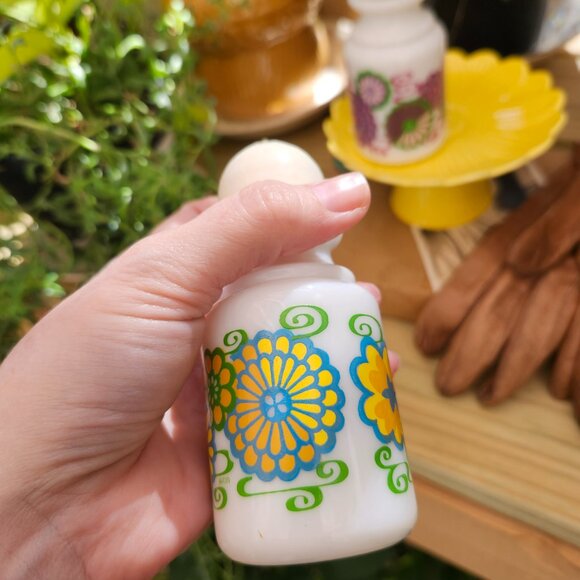 Vintage 1960's Avon Milk Glass Shakers with Colorful Mod Floral Pattern - Picture 5 of 11
